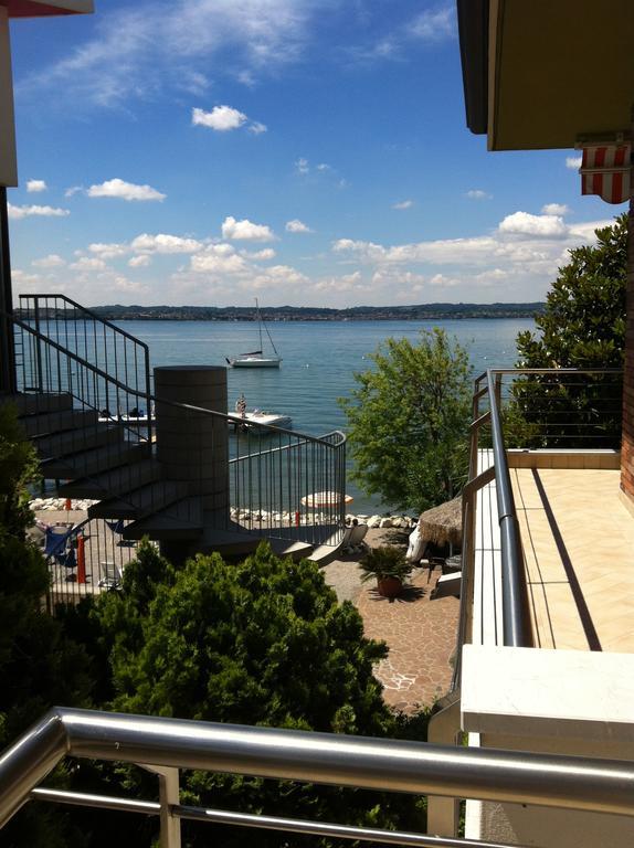 Le Petit Du Lac Sirmione Habitación foto