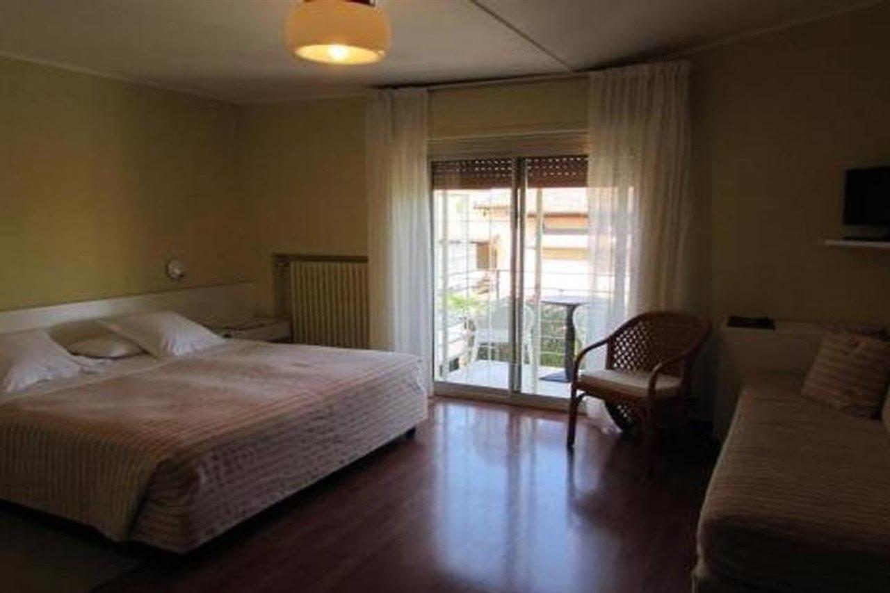 Le Petit Du Lac Sirmione Exterior foto