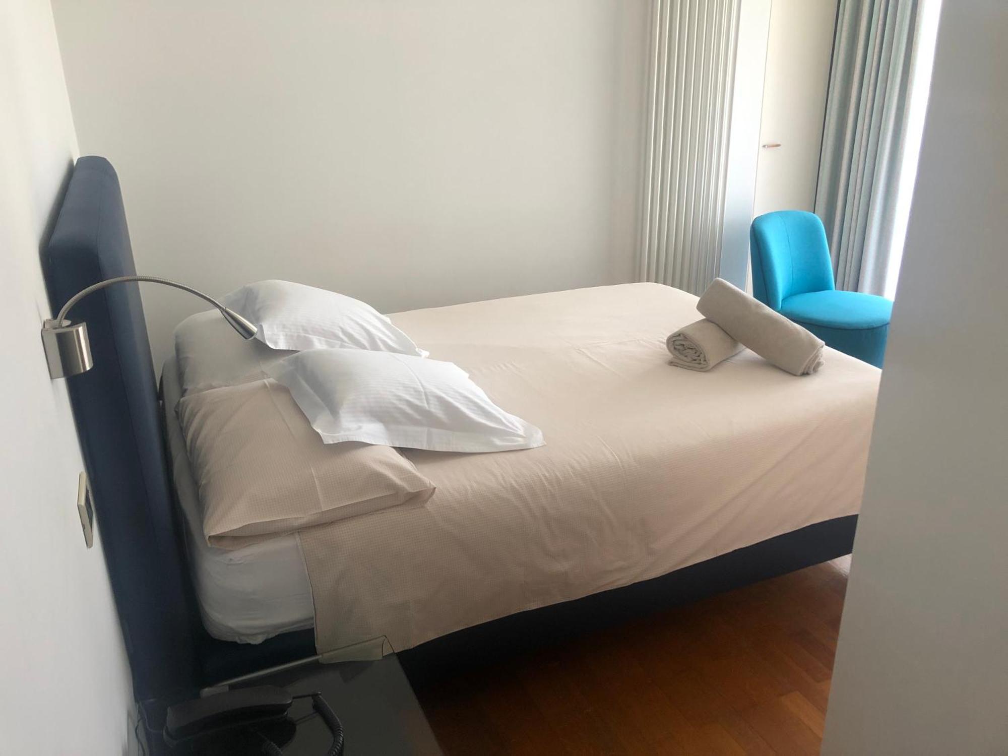 Le Petit Du Lac Sirmione Habitación foto